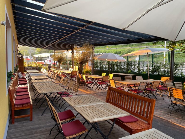 Gastgartenüberdachung Hotel Gasthaus König OÖ