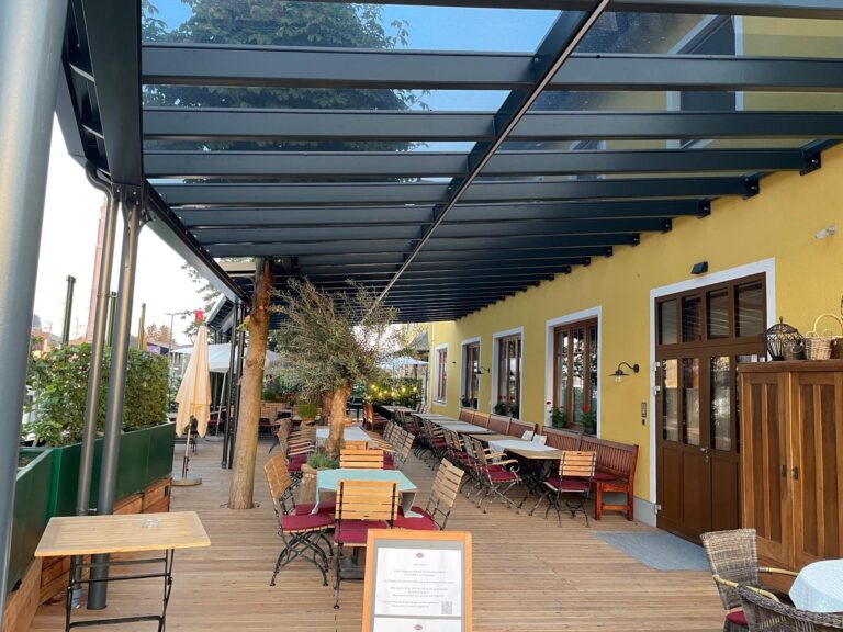 Gastgartenüberdachung Hotel Gasthaus König OÖ