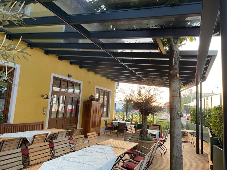 Gastgartenüberdachung Hotel Gasthaus König OÖ